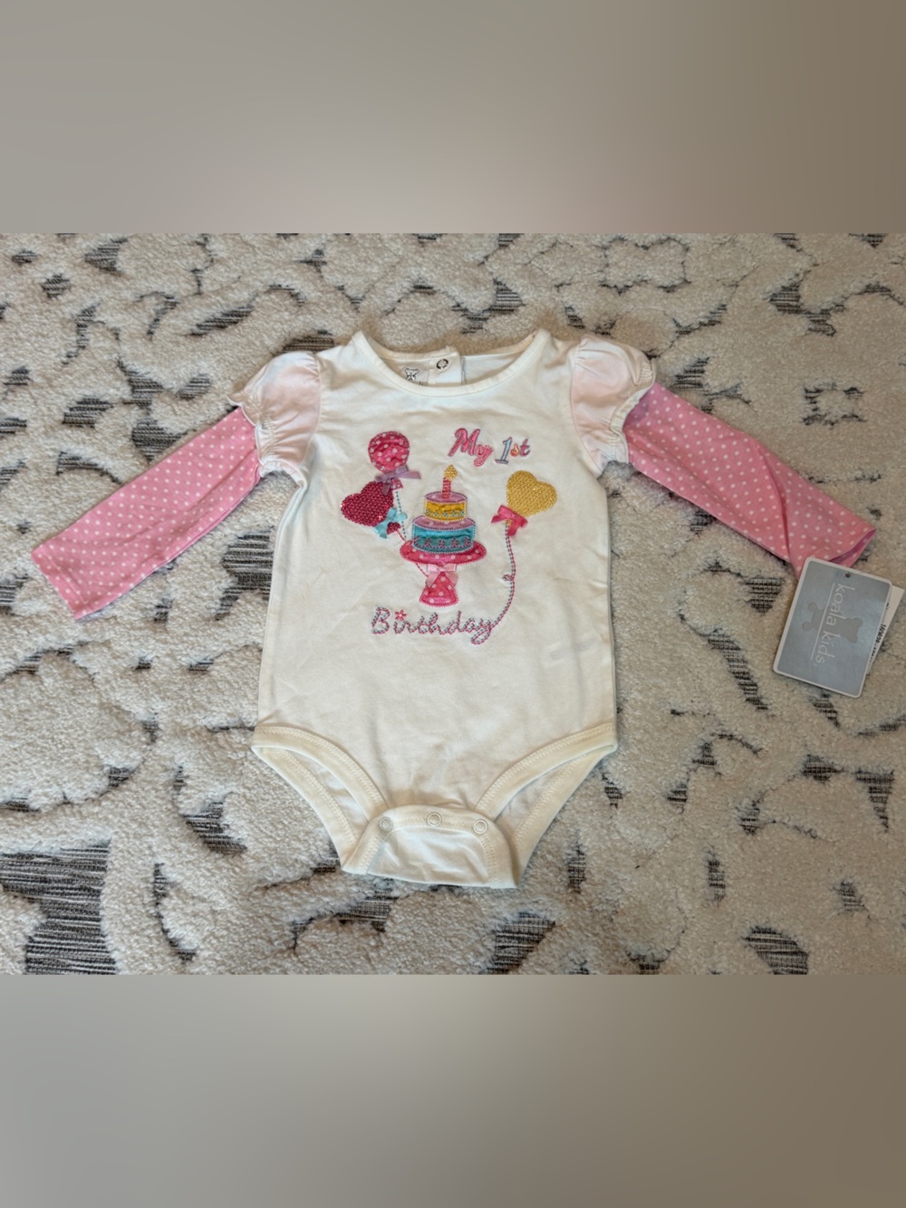 New nwt Baby Girls' 1st Birthday Pink & Cream Long-Sleeve One-Piece onesie